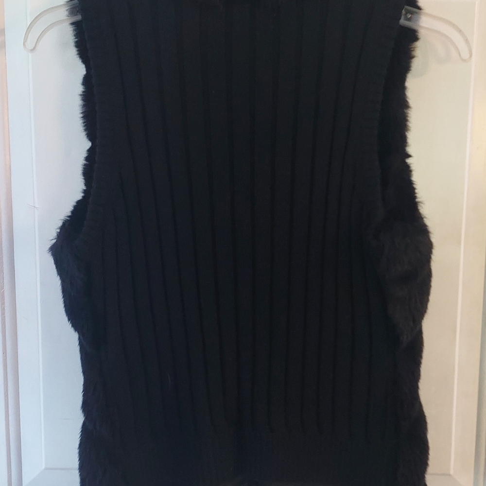 NWOT Moda International Black Faux Fur and Knit Vest Size Lg Scandinavian style - Picture 5 of 9